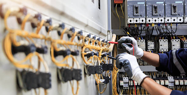 Professional Electrician technician working in Cross Plains, TX
